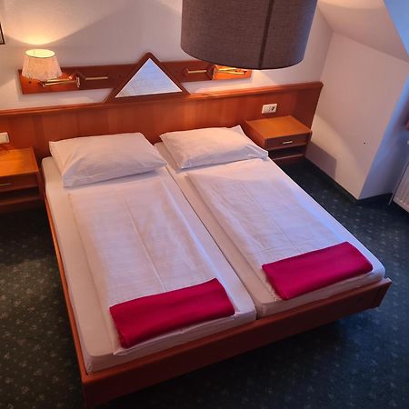 Hotel Jerolitsch Krumpendorf Ngoại thất bức ảnh