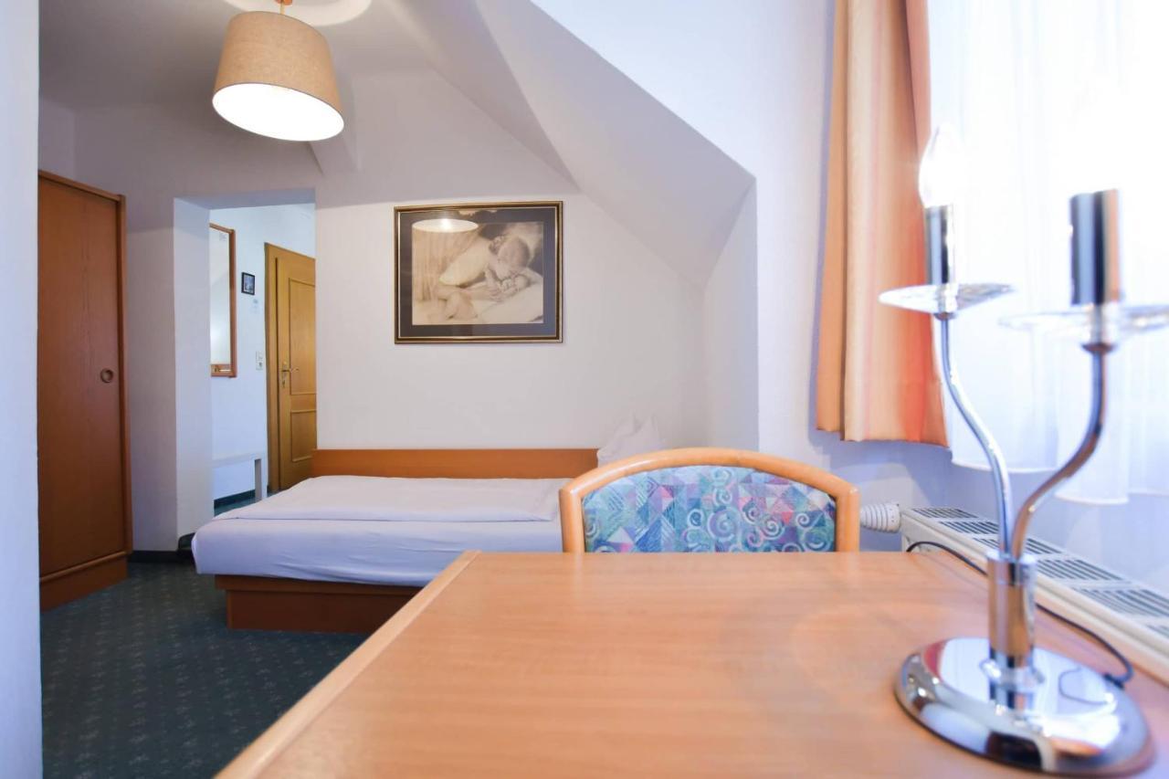 Hotel Jerolitsch Krumpendorf Ngoại thất bức ảnh