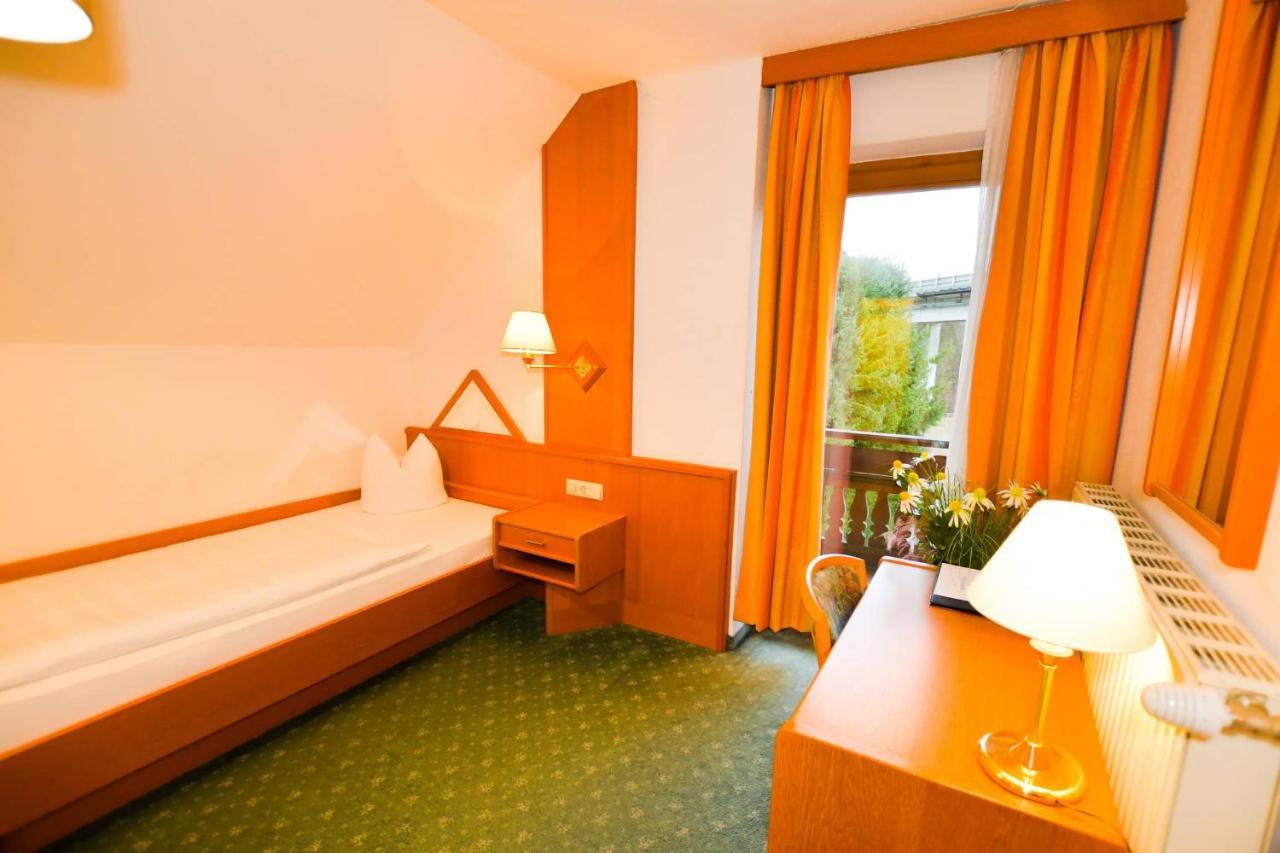 Hotel Jerolitsch Krumpendorf Ngoại thất bức ảnh