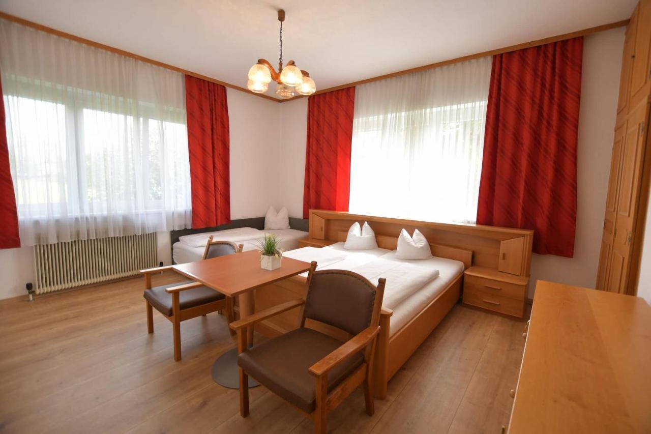 Hotel Jerolitsch Krumpendorf Ngoại thất bức ảnh
